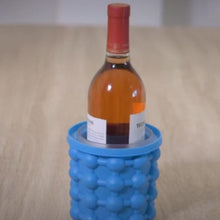 Load image into Gallery viewer, Ice Genius - Easy Squeeze Ice Cube Maker