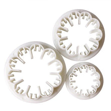 Load image into Gallery viewer, Bake &amp; Decorate Plunger Cutters (33 PCS)

