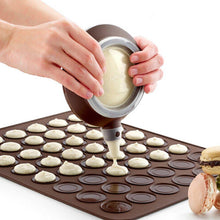 Load image into Gallery viewer, Très Délicieux - Macaron Mat 2 pcs set
